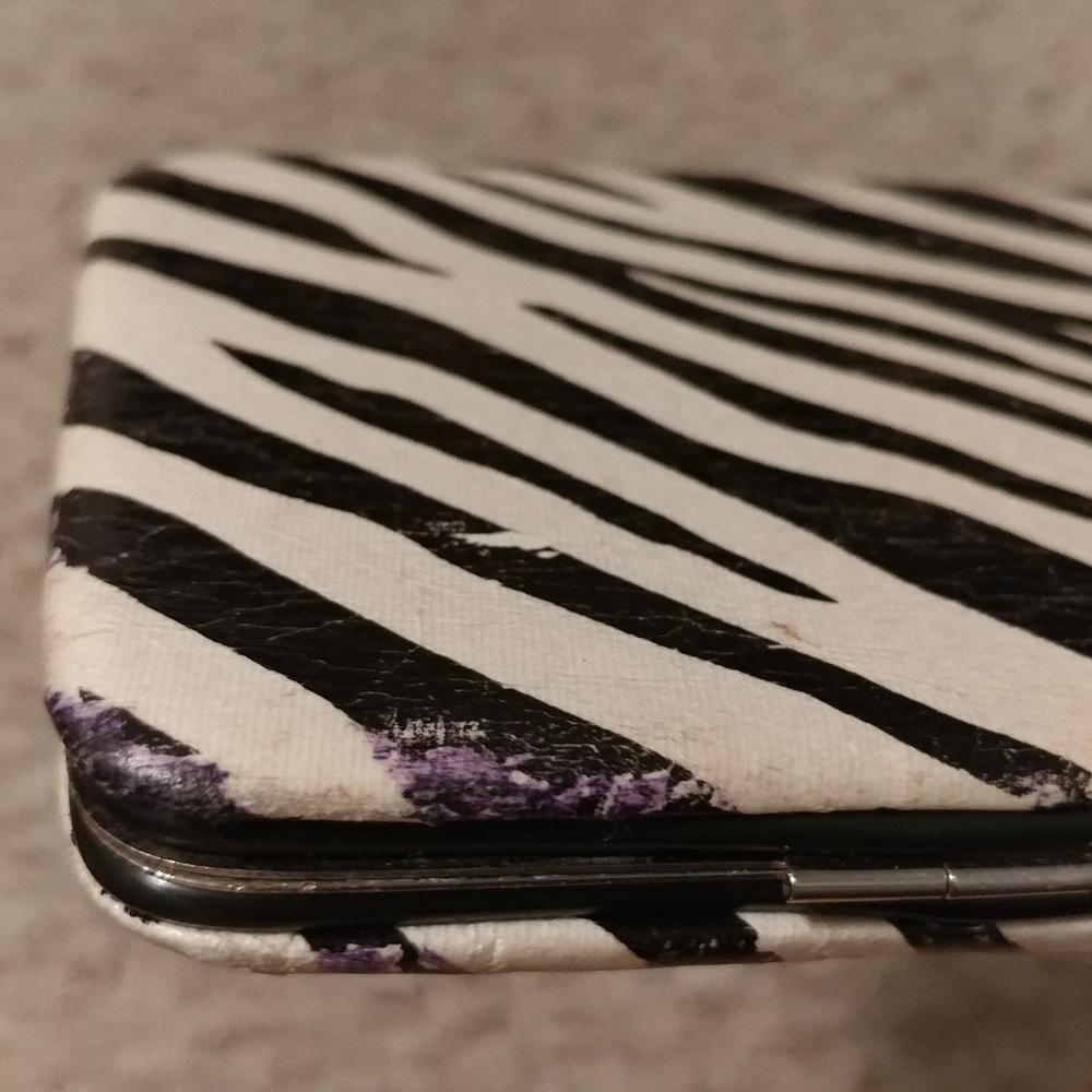 Zebra Wallet - Picture 3 of 3
